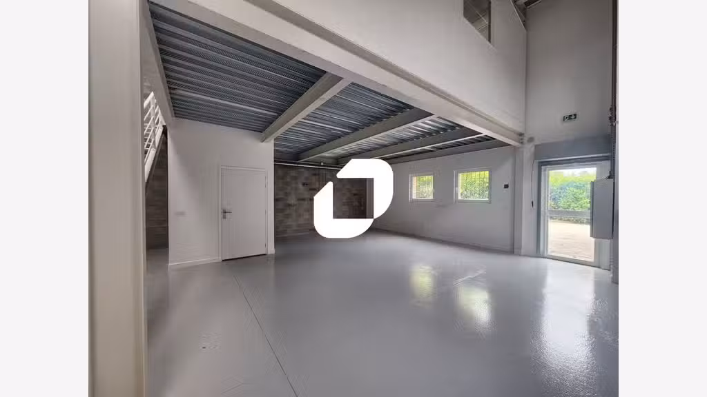 Vente Local d'activité 178m² Plaisir