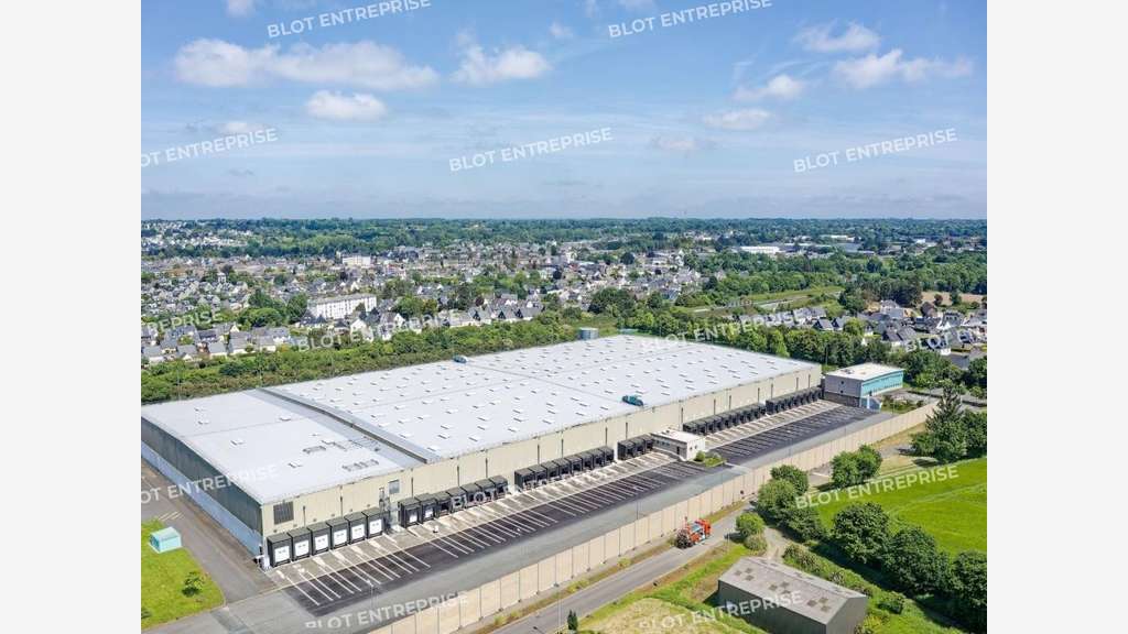 À VENDRE-À LOUER - Plateforme logistique 23400 m² 