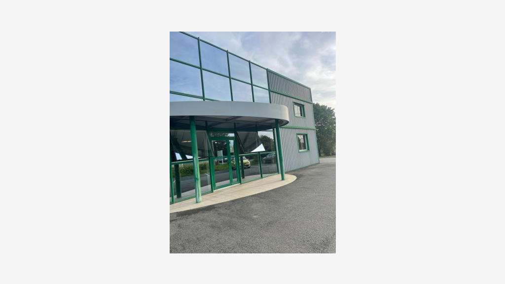Vente bâtiment d'activité 1470m² sur Poitiers