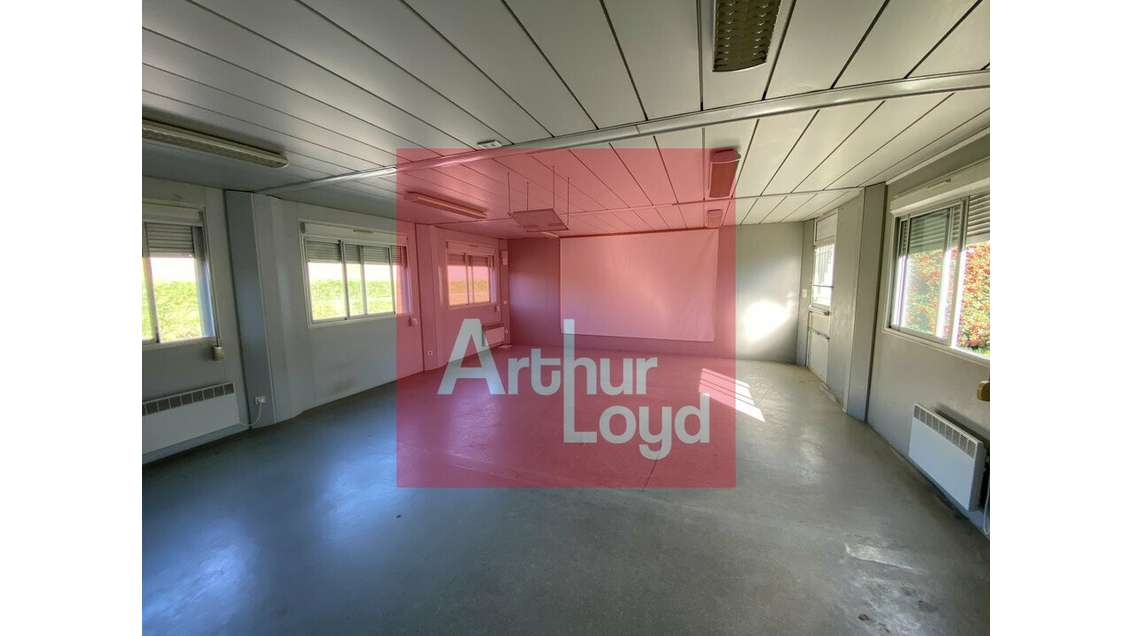 Local d'activité 445 m² Proximité Agen