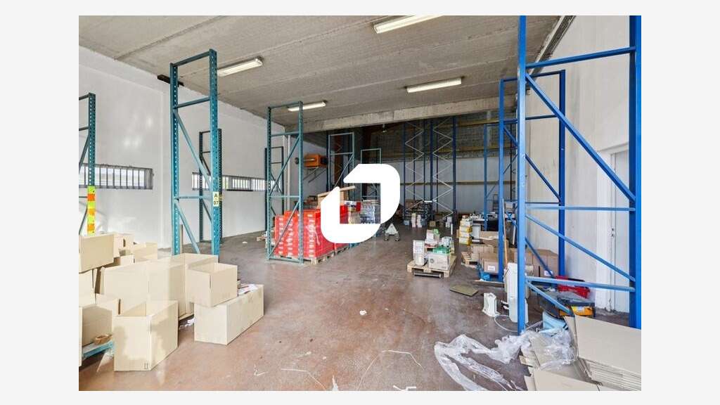 Vente Local d'activité 942m² Pontault combault