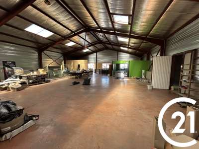 Vente local 300m² ZA des Auréats Valence Sud
