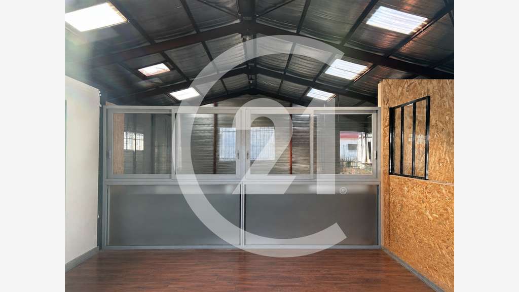Vente local 300m² ZA des Auréats Valence Sud