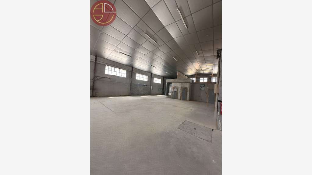 AV entrepôt 650m² avec bureaux Portet-sur-Garonne