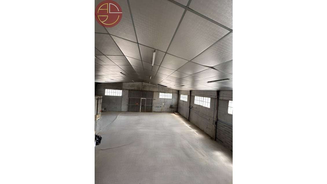 AV entrepôt 650m² avec bureaux Portet-sur-Garonne