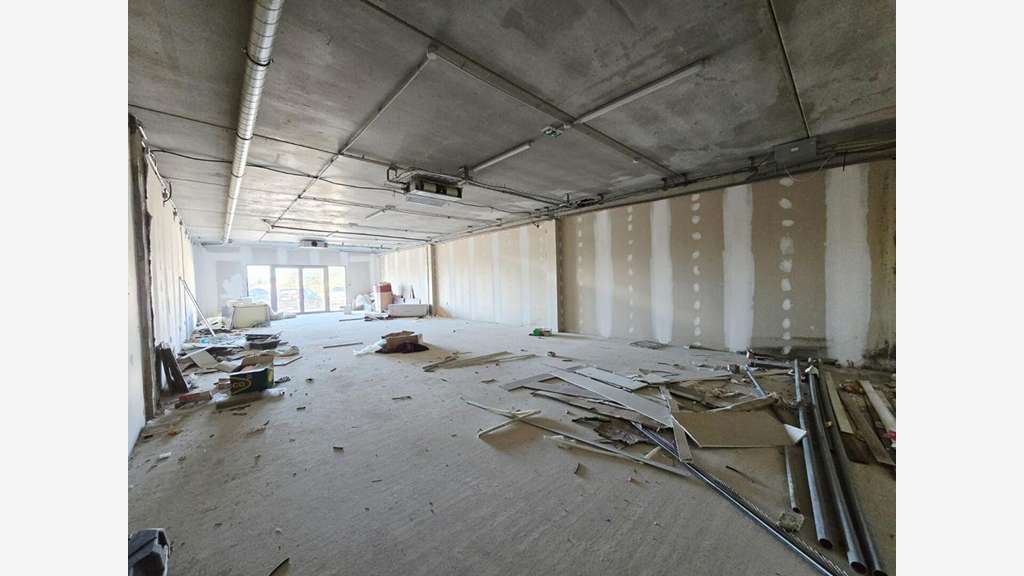 Vente murs commerciaux libres 127m² en Provence