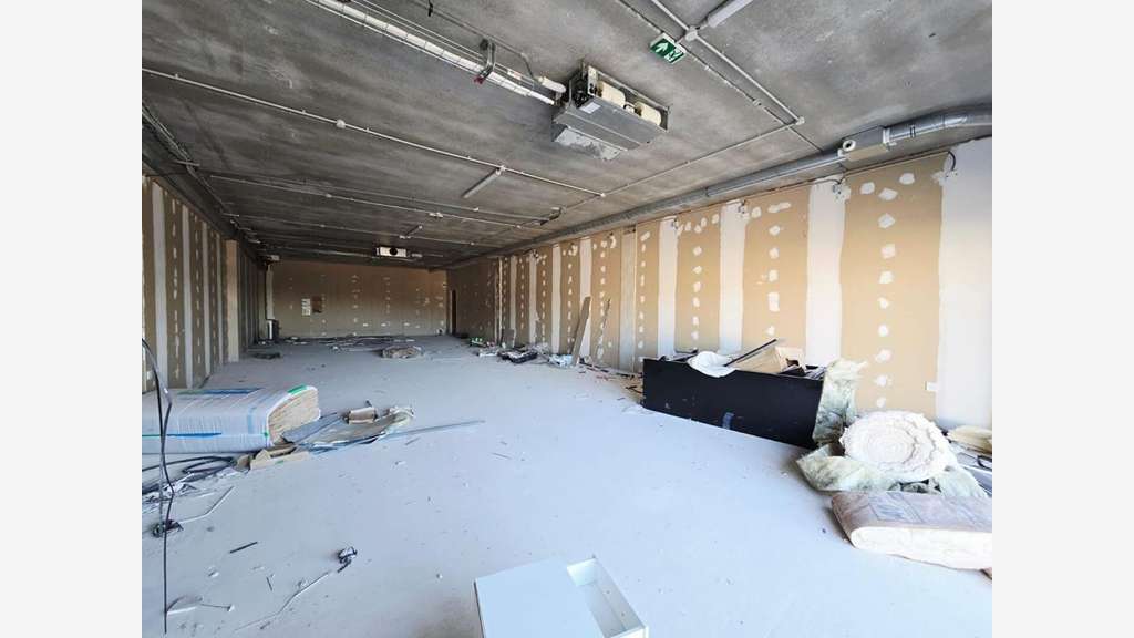 Vente murs commerciaux libres 127m² en Provence