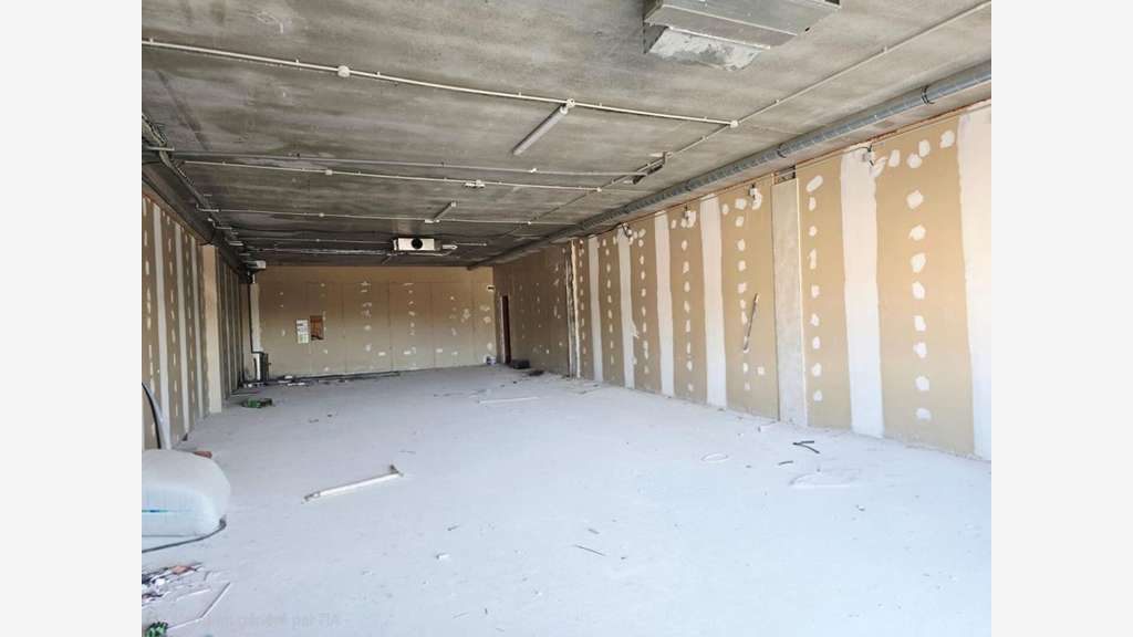 Vente murs commerciaux libres 127m² en Provence
