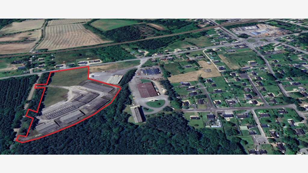 Foncier 28 000 m² avec 6 000 m² de Bâtiment pr