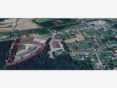 Foncier 28 000 m² avec 6 000 m² de Bâtiment pr