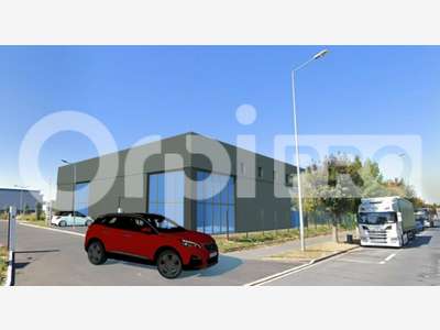 Local d'activité 1600m² à vendre à Reims
