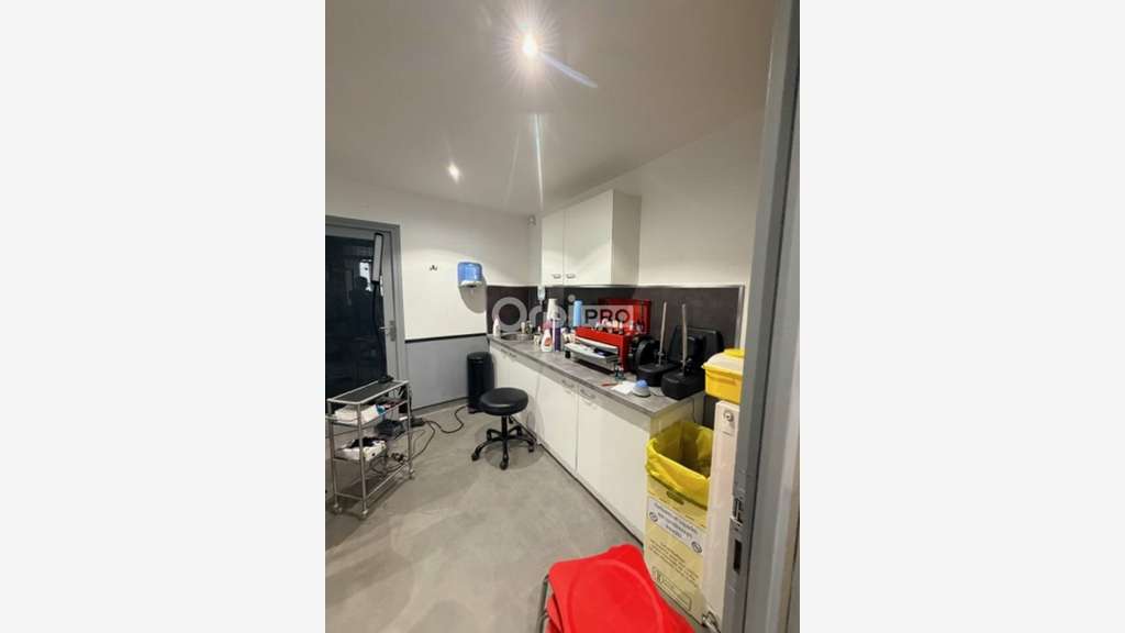 Local professionnel 57m² à vendre à Reims