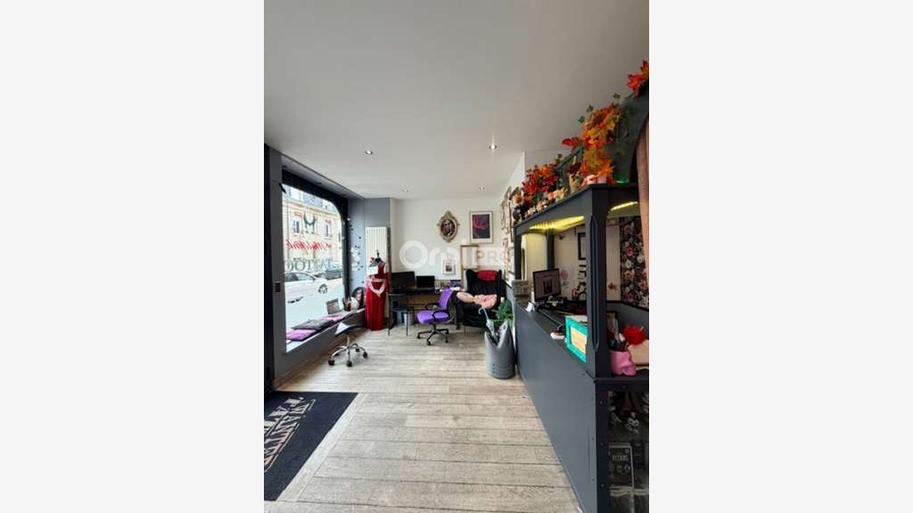 Local professionnel 57m² à vendre à Reims