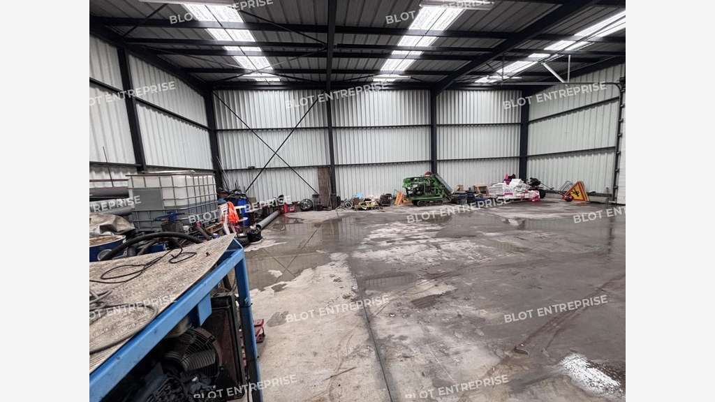 A vendre local d'activités 176m² à Riec-sur-Belon
