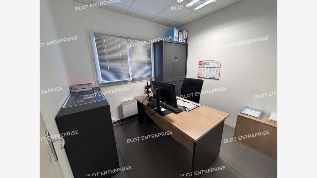 A vendre local d'activités 176m² à Riec-sur-Belon