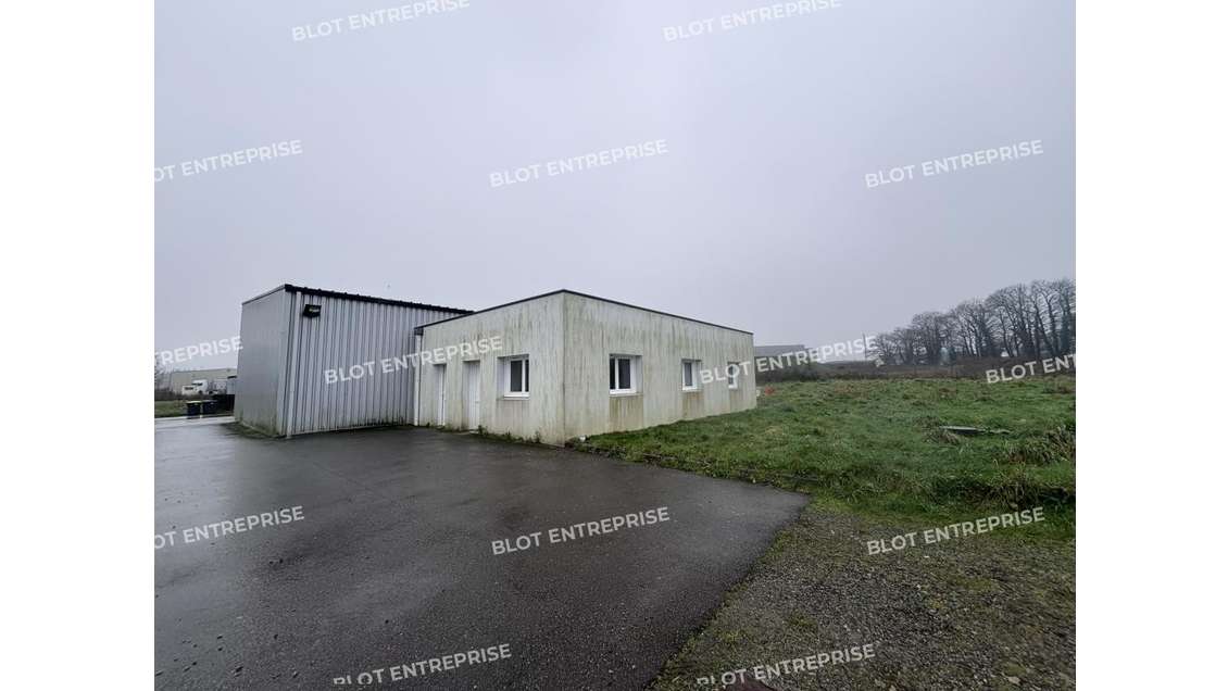 À VENDRE - LOCAL D'ACTIVITÉS 176 m² - RIEC SUR BE