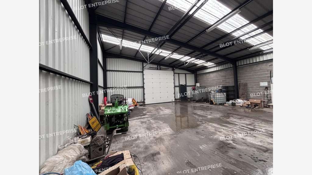A vendre local d'activités 176m² à Riec-sur-Belon