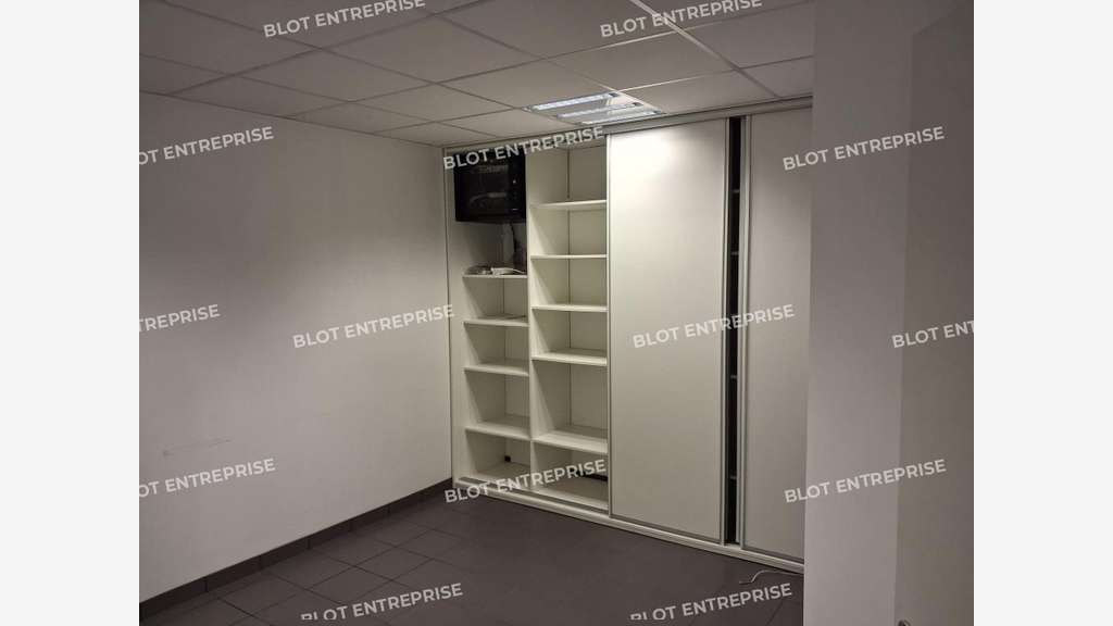 A vendre local d'activités 176m² à Riec-sur-Belon