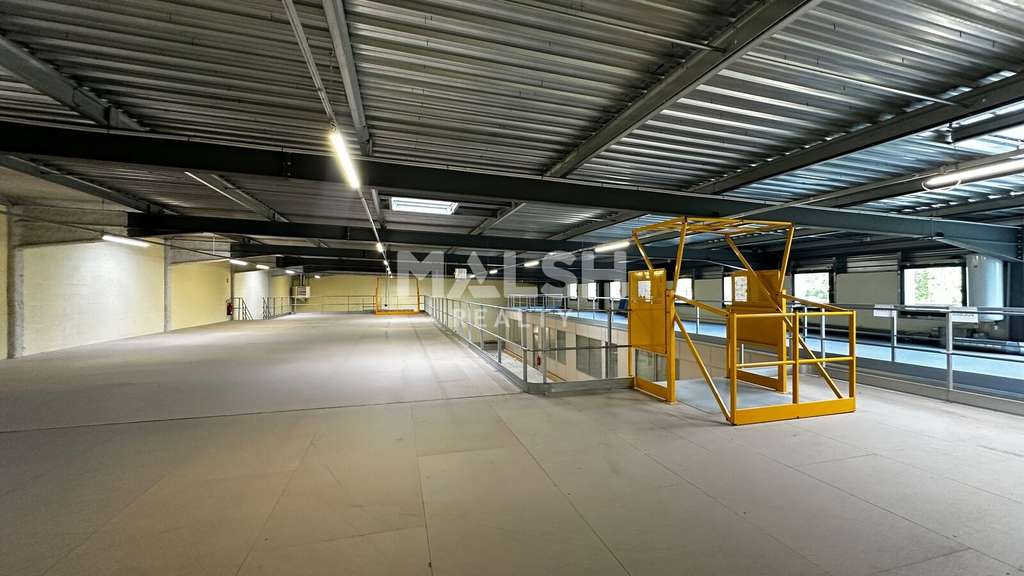 Bâtiments d'activités à vendre à Rillieux-la-Pape