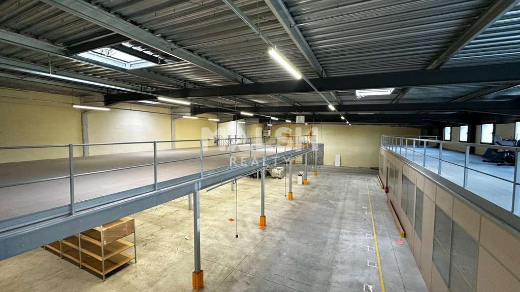 Bâtiments d'activités à vendre à Rillieux-la-Pape