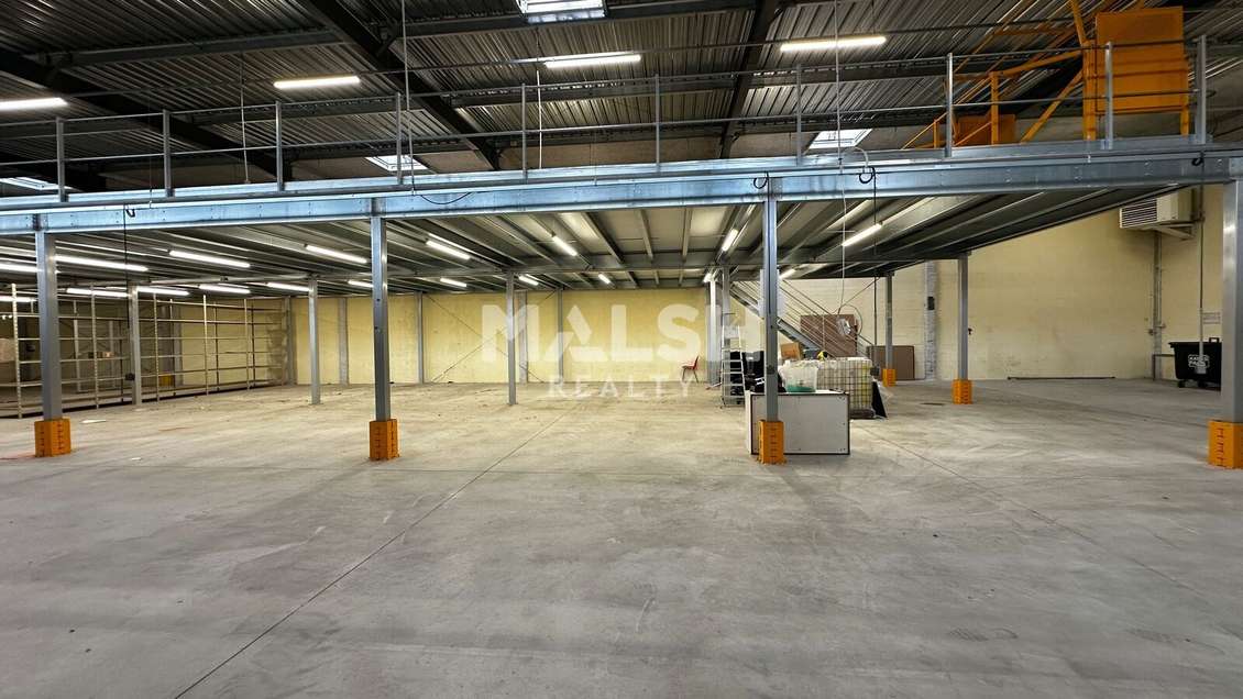 Bâtiments d'activités à vendre à Rillieux-la-Pape