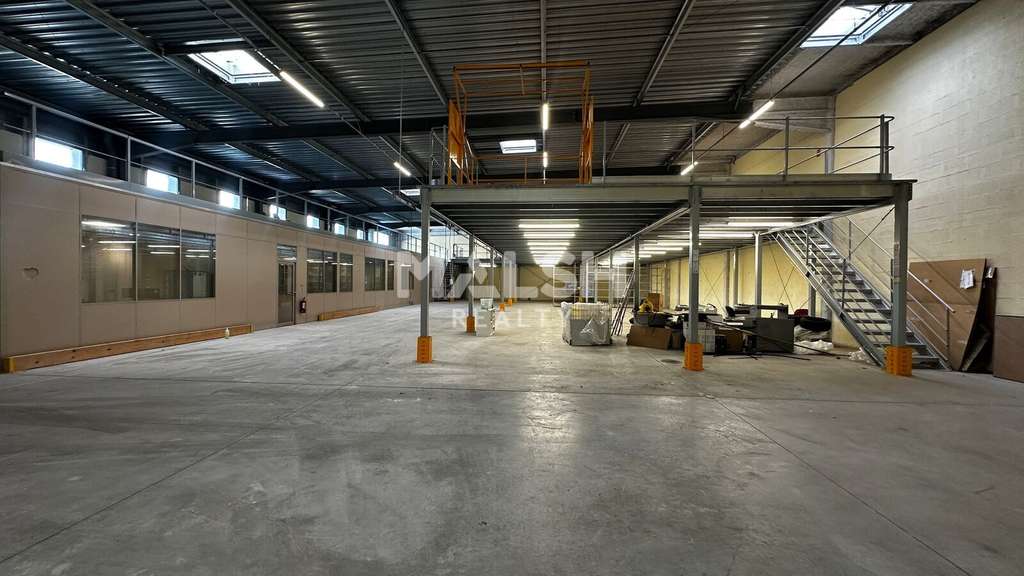 Bâtiments d'activités à vendre à Rillieux-la-Pape