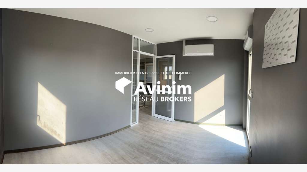 Vente bâtiment d'activité avec bureaux sur Riom