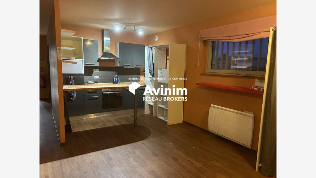 Vente bâtiment d'activité avec bureaux sur Riom