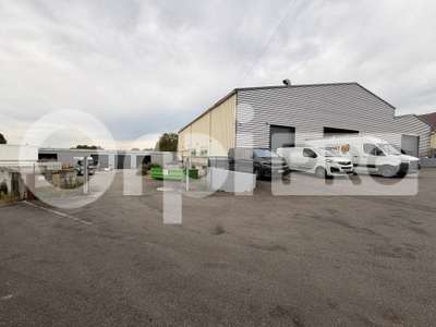 ROCHECHOUART - LOCAL D'ACTIVITE à vendre