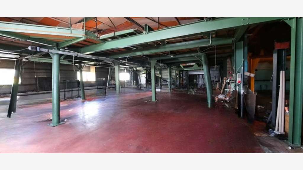 À vendre bâtiment industriel 880m² Rozier-en-Donzy