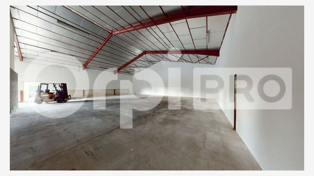 Local d'activité 545m² à St-Didier-sur-Chalaronne