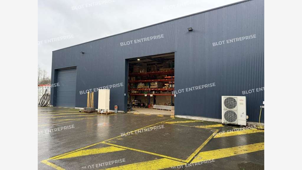 AV bâtiment d'activités 1000m² à Saint-Domineuc