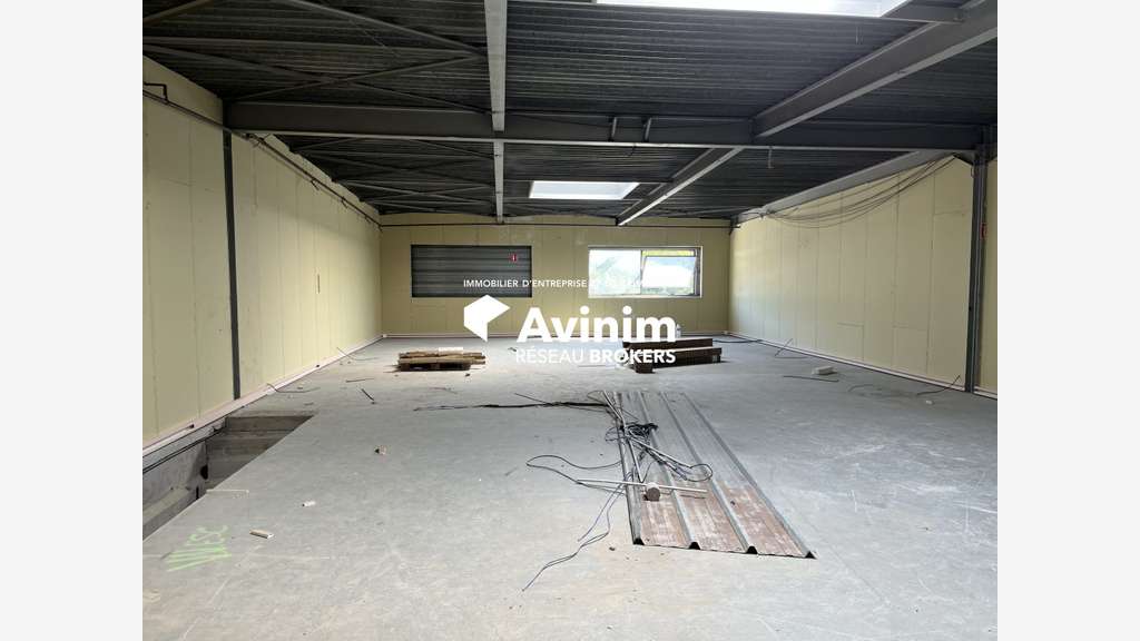 Locaux 379m² à vendre à Saint-Étienne