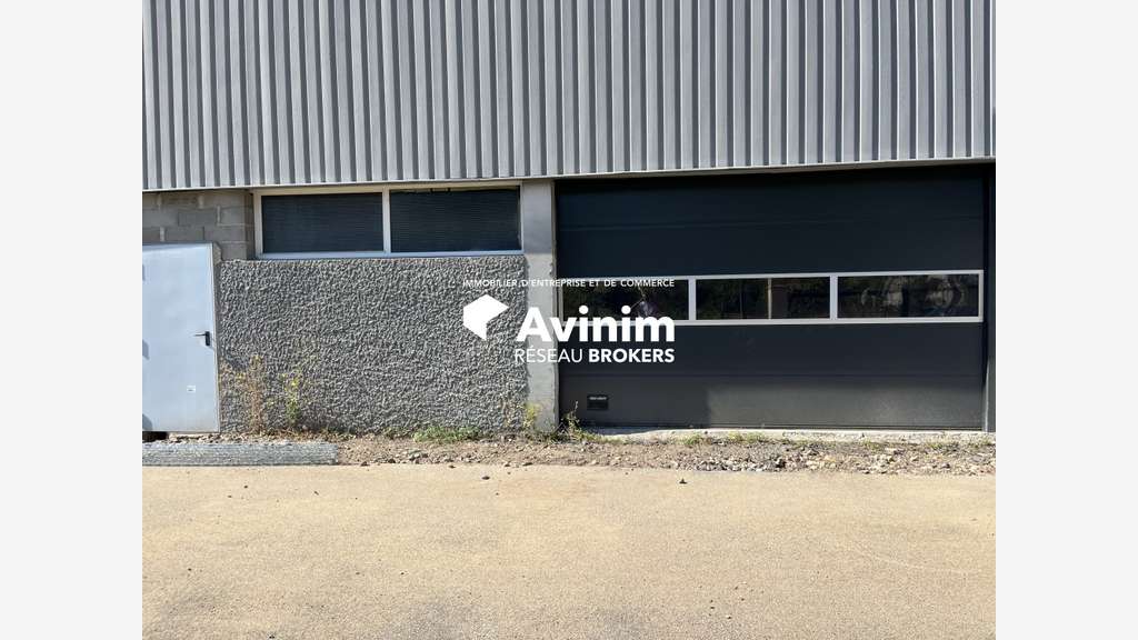 Locaux 379m² à vendre à Saint-Étienne