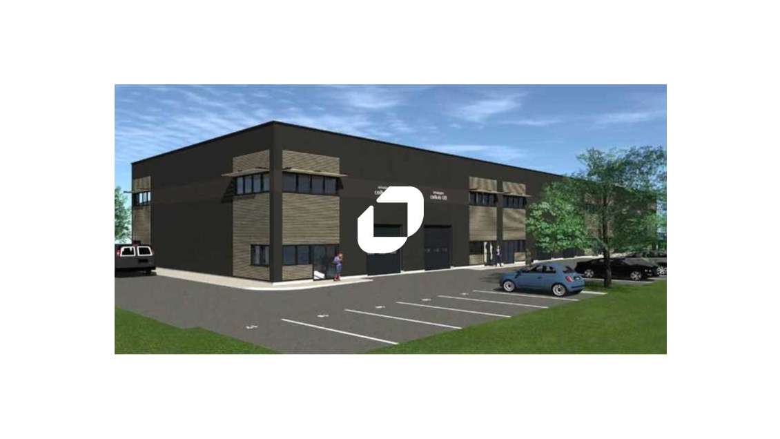 Bâtiment à Vendre | 1 750 m² | À Saint-Fargeau-Pon