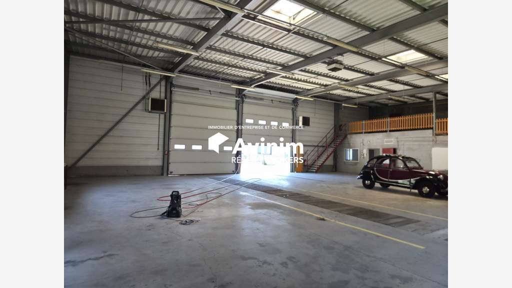 Bâtiment d'activité indépendant à vendre - Saint F