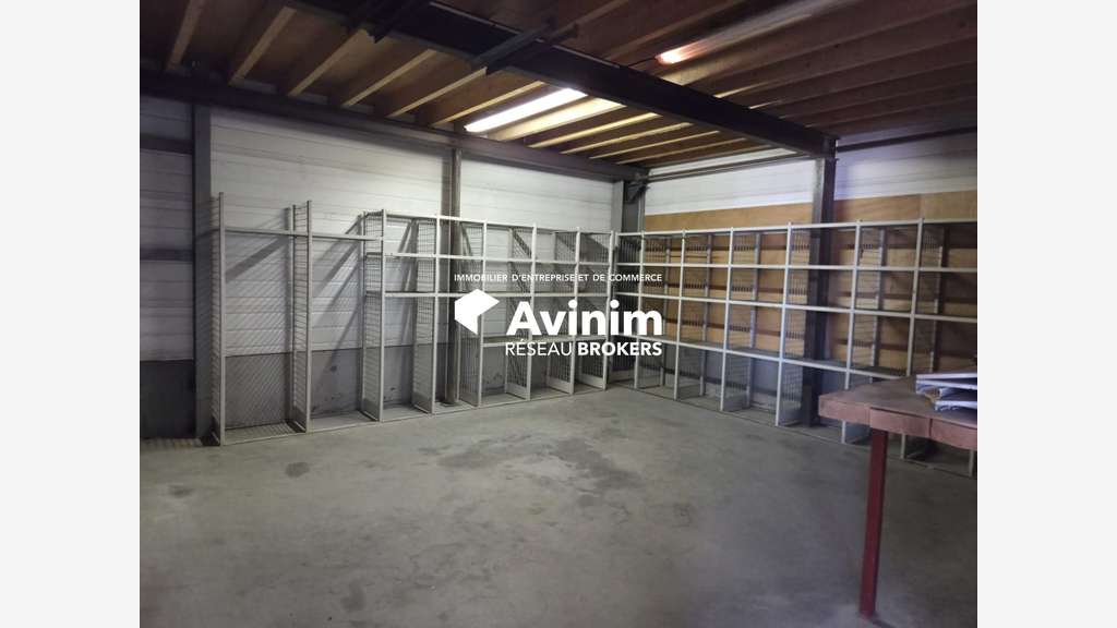 Bâtiment d'activité indépendant à vendre - Saint F