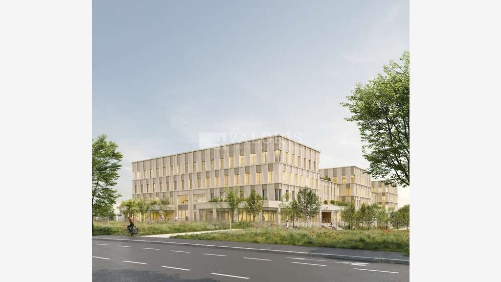 Locaux fonctionnels 2500m² à Saint-Genis-Laval