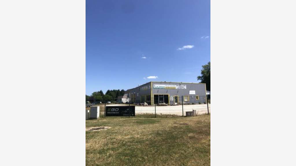 Cède local d'activité 400m² Saint-Georges-sur-Cher