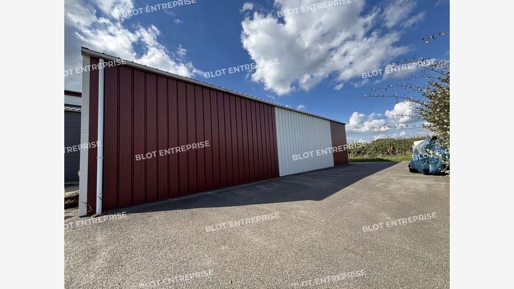 A vendre locaux d'activités 240m² Saint-Herblain