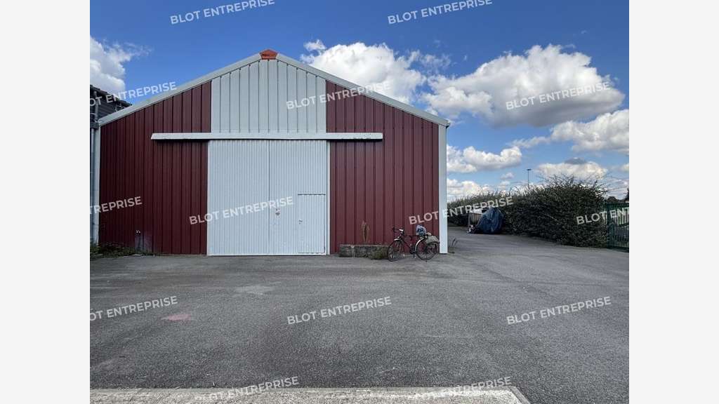 A vendre locaux d'activités 240m² Saint-Herblain