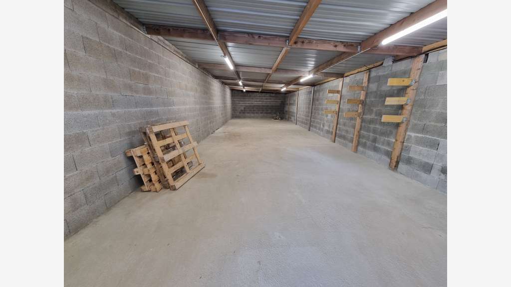AV Local activité 480m² ZI du Lay St-Jean-Brévelay