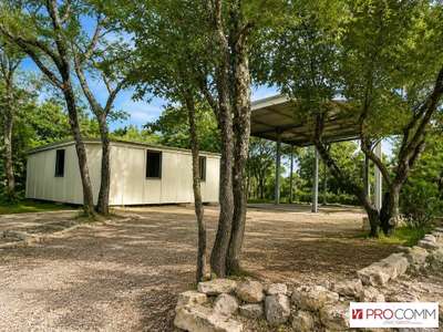 Vente Locaux d'activités - Entrepôts à Saint-Just-et-Vacquières
