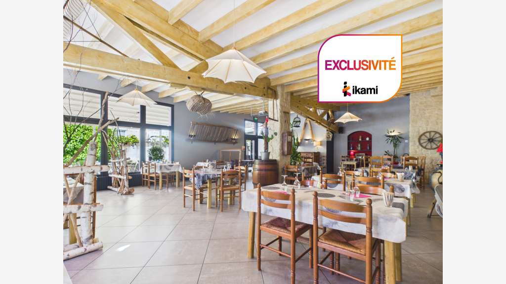 Murs commerciaux 400m² avec terrasse et logement