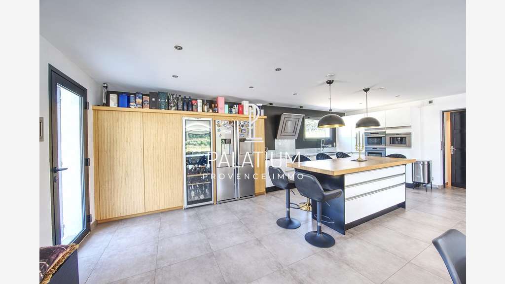 Unique 2.3 ha en zone agricole St-Martin-de-Crau