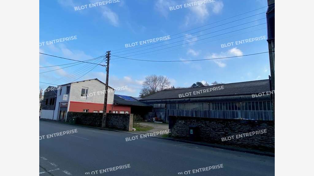 AV local activités 750m² empl stratégique Morlaix