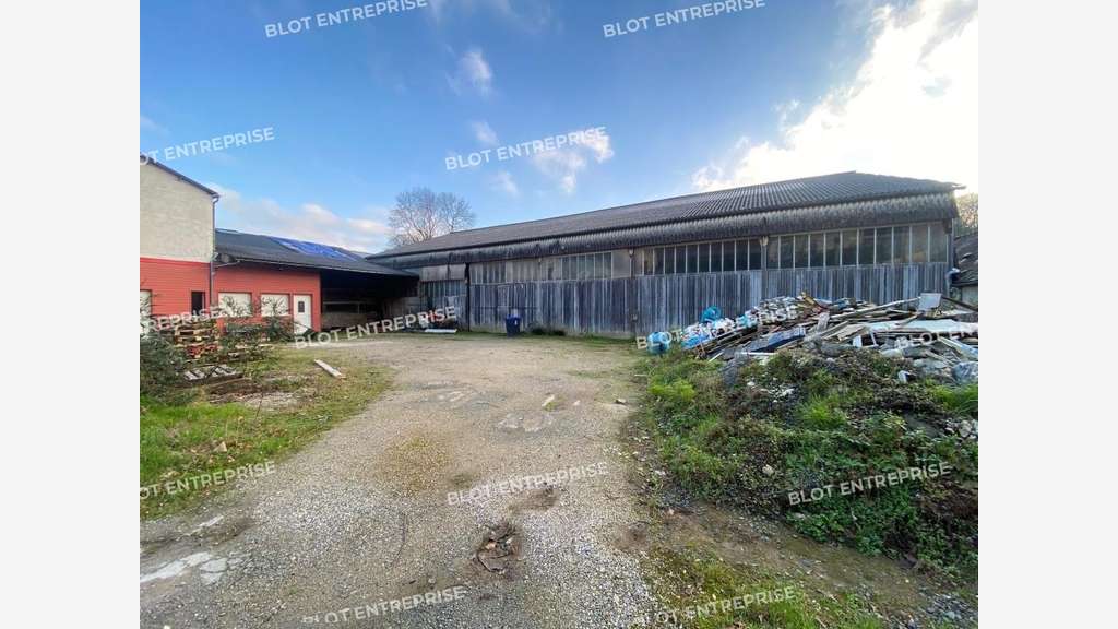 AV local activités 750m² empl stratégique Morlaix