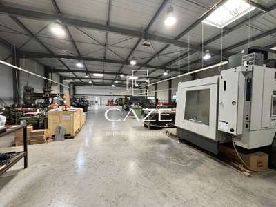Vente Locaux d'activités - Entrepôts à Saint-Médard-en-Jalles