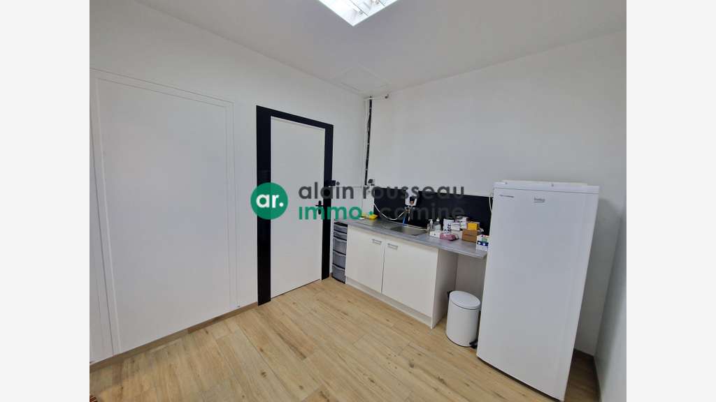 AV local d'activité 160m² Saint-Melaine-s/Aubance