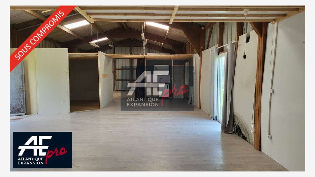 Entrepôt 168m² à vendre à l'entrée de St Nazaire
